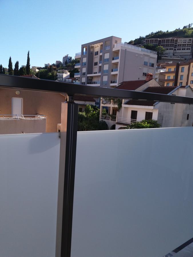 בודווה Apolonia Lux Apartment מראה חיצוני תמונה